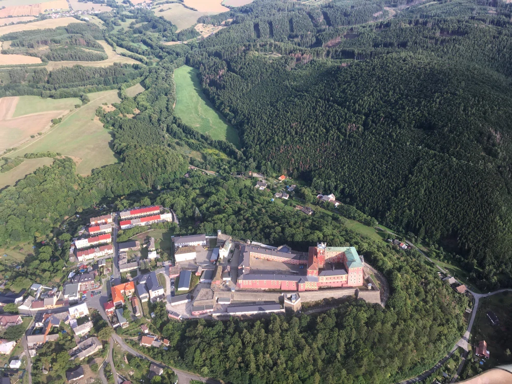 Hrady a zámky